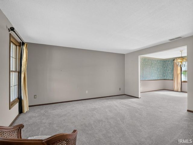 6610 Laurelwood Cove, Fort Wayne, IN 46835
