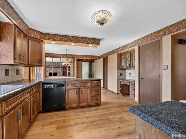6610 Laurelwood Cove, Fort Wayne, IN 46835