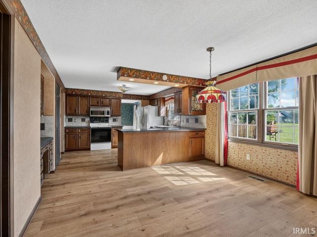 6610 Laurelwood Cove, Fort Wayne, IN 46835