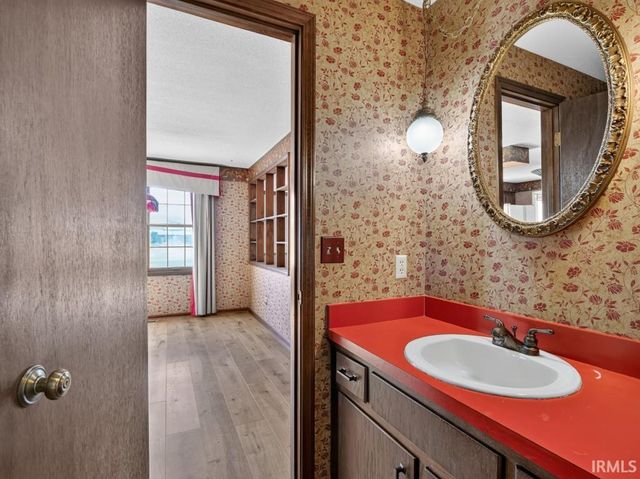 6610 Laurelwood Cove, Fort Wayne, IN 46835