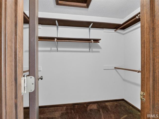 6610 Laurelwood Cove, Fort Wayne, IN 46835