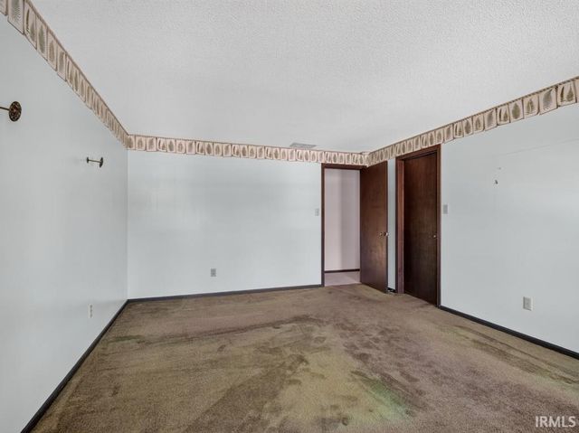 6610 Laurelwood Cove, Fort Wayne, IN 46835