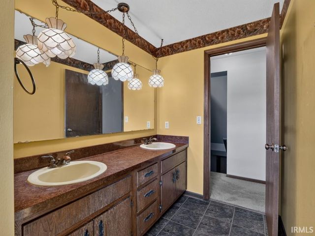 6610 Laurelwood Cove, Fort Wayne, IN 46835