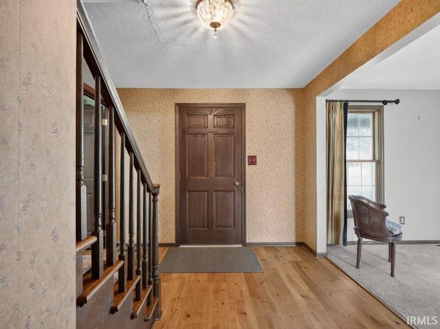 6610 Laurelwood Cove, Fort Wayne, IN 46835