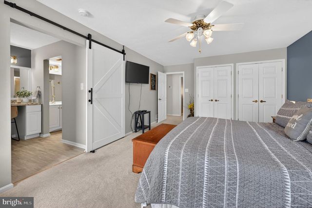 413 ASTER PL, Mount Laurel, NJ 08054