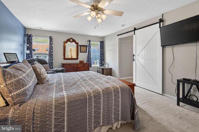 413 ASTER PL, Mount Laurel, NJ 08054