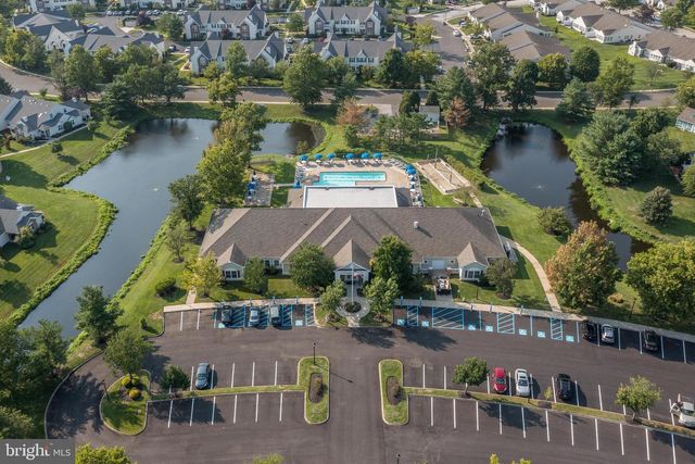 413 ASTER PL, Mount Laurel, NJ 08054