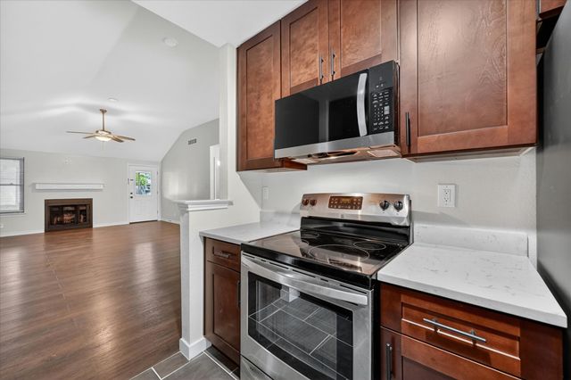 1419 Woodfern Drive, Arlington, TX 76018