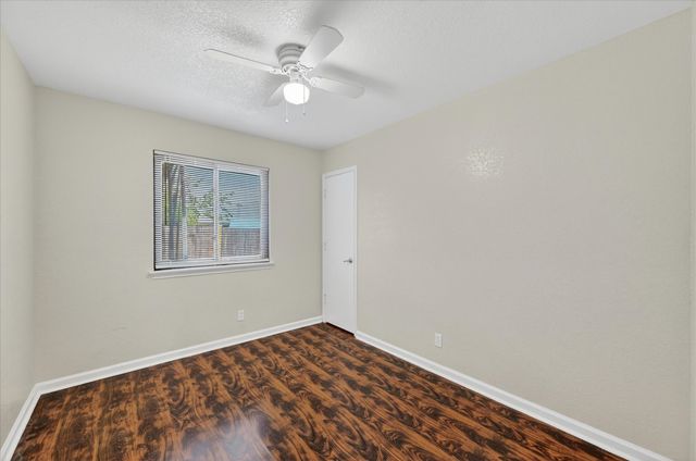 1419 Woodfern Drive, Arlington, TX 76018