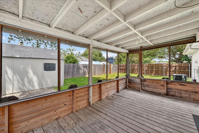 1419 Woodfern Drive, Arlington, TX 76018