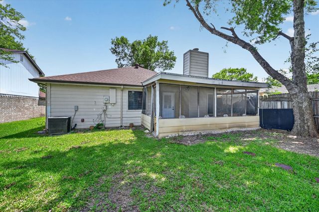 1419 Woodfern Drive, Arlington, TX 76018