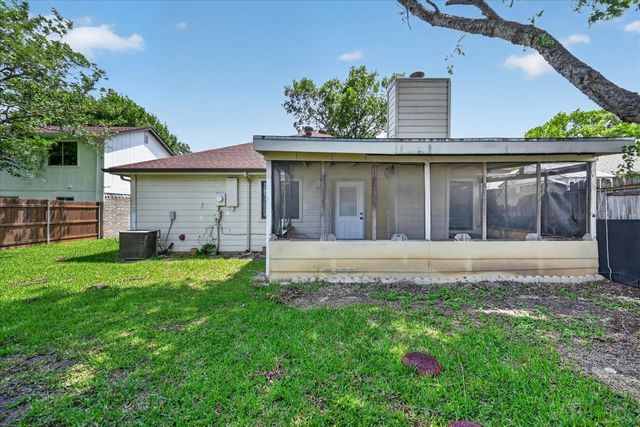 1419 Woodfern Drive, Arlington, TX 76018