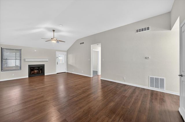 1419 Woodfern Drive, Arlington, TX 76018