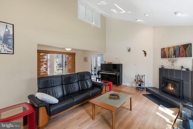 1561 TANGLEWOOD, West Chester, PA 19380