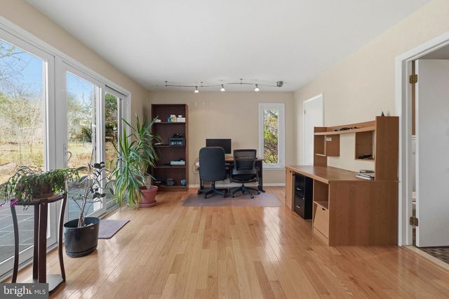 1561 TANGLEWOOD, West Chester, PA 19380