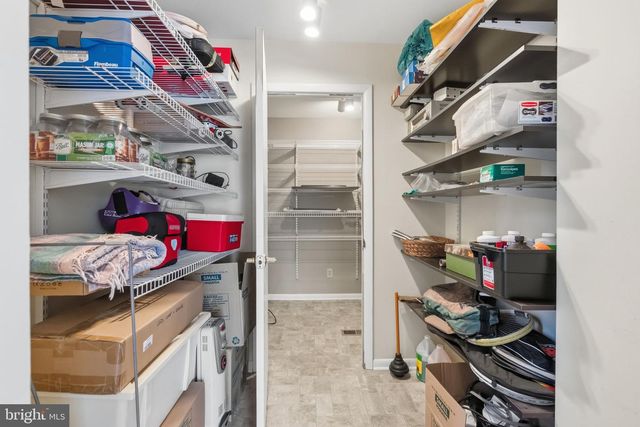 1561 TANGLEWOOD, West Chester, PA 19380