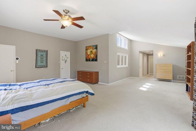 1561 TANGLEWOOD, West Chester, PA 19380