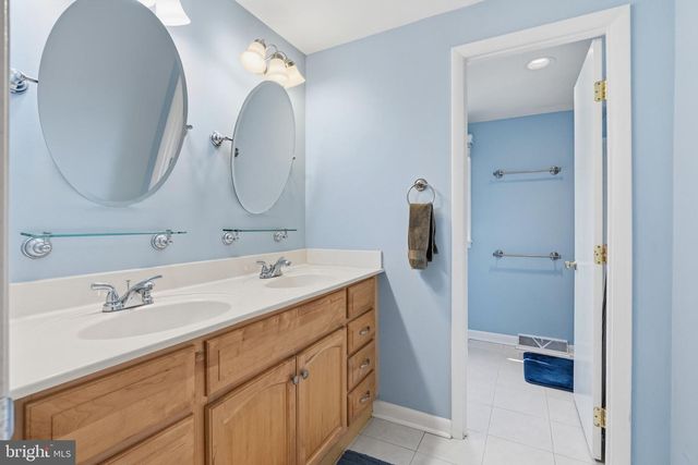 1561 TANGLEWOOD, West Chester, PA 19380