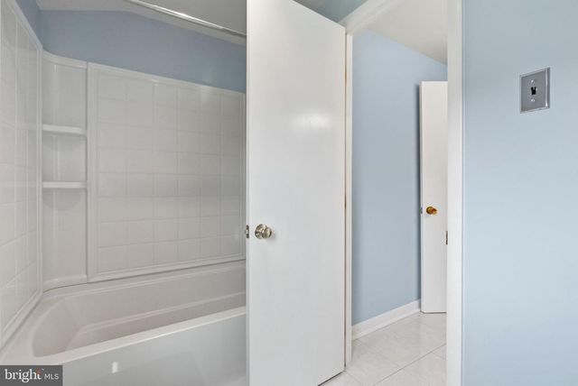 1561 TANGLEWOOD, West Chester, PA 19380