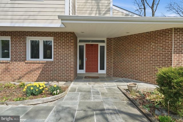 1561 TANGLEWOOD, West Chester, PA 19380