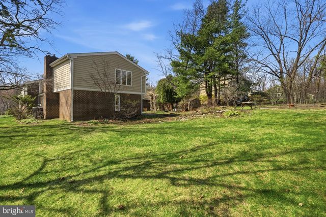 1561 TANGLEWOOD, West Chester, PA 19380