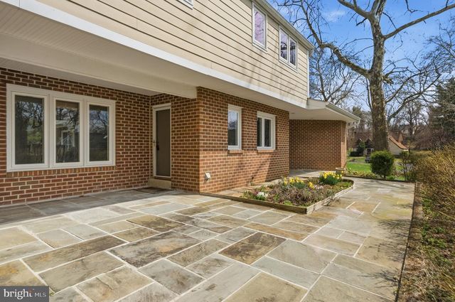 1561 TANGLEWOOD, West Chester, PA 19380