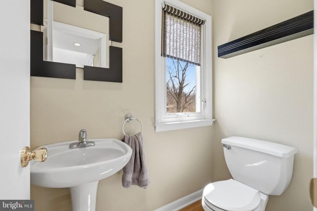 1561 TANGLEWOOD, West Chester, PA 19380