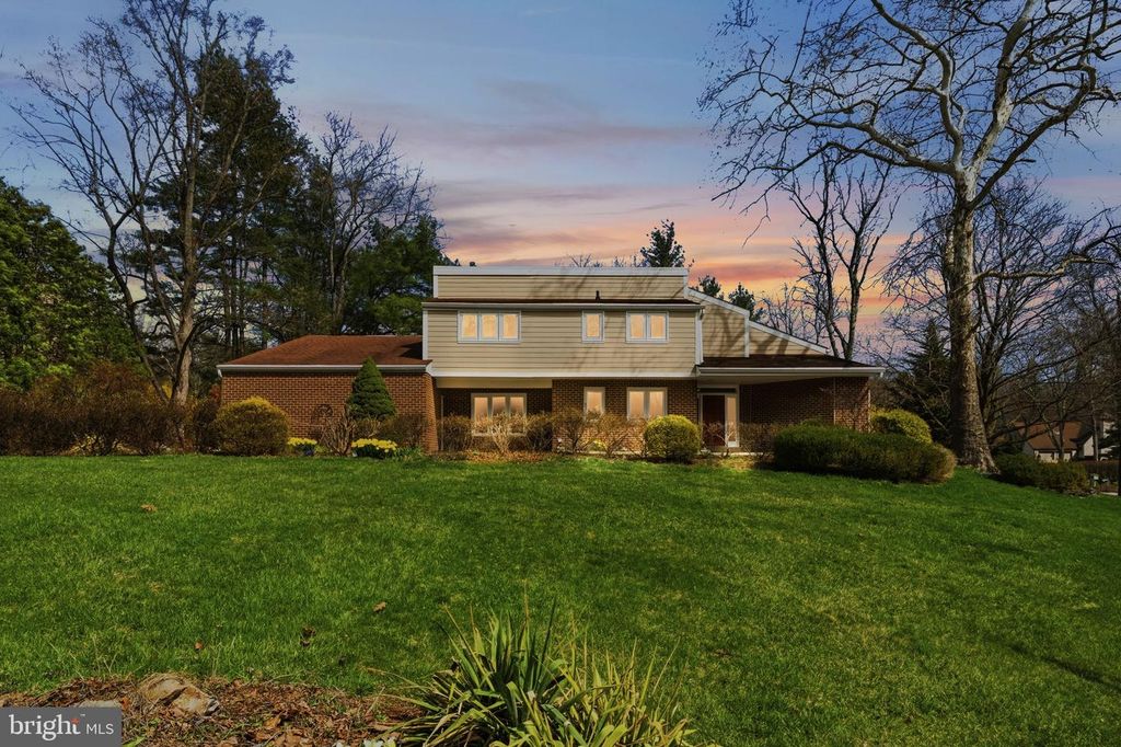 1561 TANGLEWOOD, West Chester, PA 19380