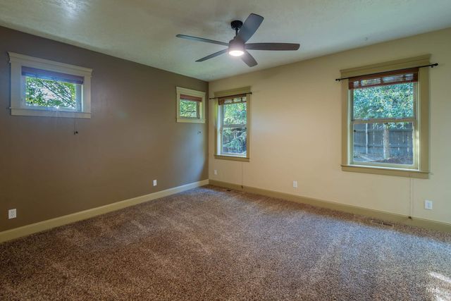 1818 W Silver Creek Court, Nampa, ID 83686