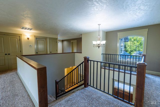 1818 W Silver Creek Court, Nampa, ID 83686