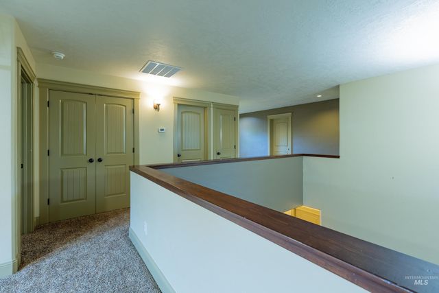 1818 W Silver Creek Court, Nampa, ID 83686