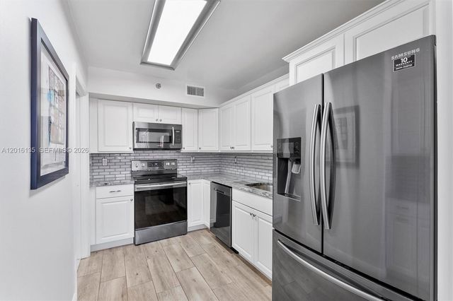 7225 Promenade Dr 102, Boca Raton, FL 33433