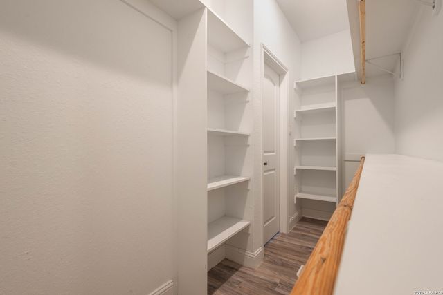 163 Hopi, San Antonio, TX 78211