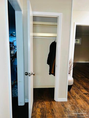 5705 Admiral Doyle Rd, Pensacola, FL 32506