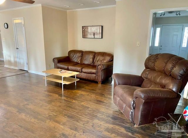 5705 Admiral Doyle Rd, Pensacola, FL 32506