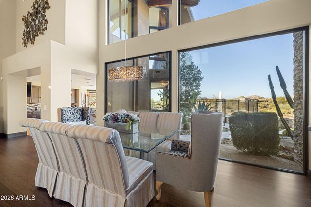 10570 E Pinnacle Peak Road, Scottsdale, AZ 85255