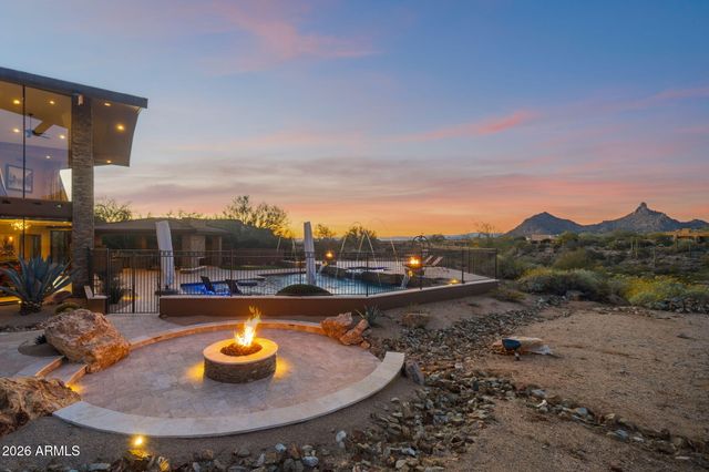 10570 E Pinnacle Peak Road, Scottsdale, AZ 85255