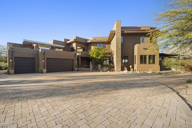 10570 E Pinnacle Peak Road, Scottsdale, AZ 85255