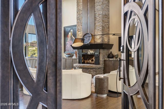10570 E Pinnacle Peak Road, Scottsdale, AZ 85255