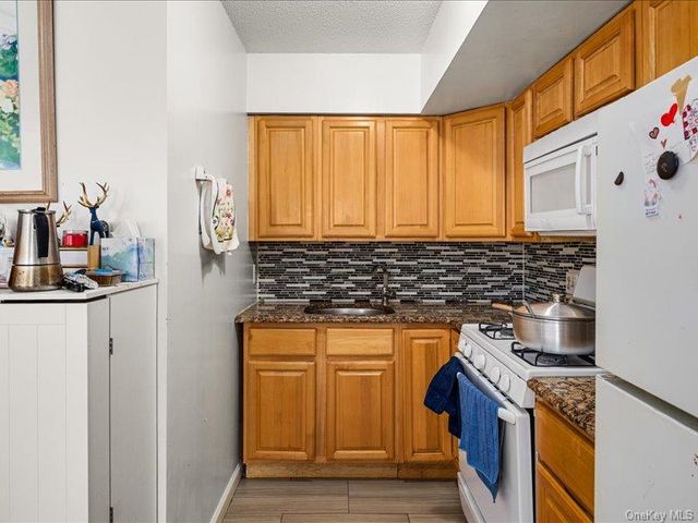 2058 Washington Avenue, Bronx, NY 10457