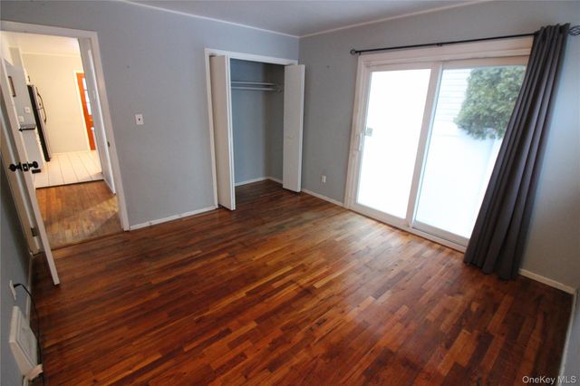 76 Vincent Road, Hicksville, NY 11801