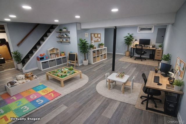 76 Vincent Road, Hicksville, NY 11801