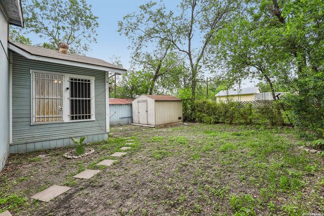 2310 N SABINAS ST, San Antonio, TX 78201