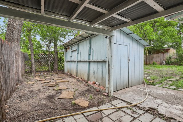 2310 N SABINAS ST, San Antonio, TX 78201