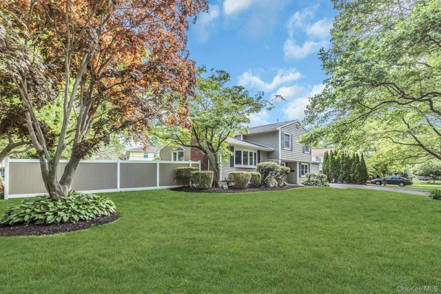 20 Danton Street, Melville, NY 11747