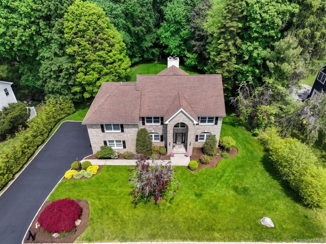8 Drake Lane, White Plains, NY 10607