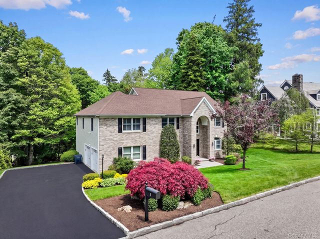 8 Drake Lane, White Plains, NY 10607