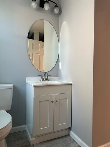 48 Hastings St 1, Lowell, MA 01851