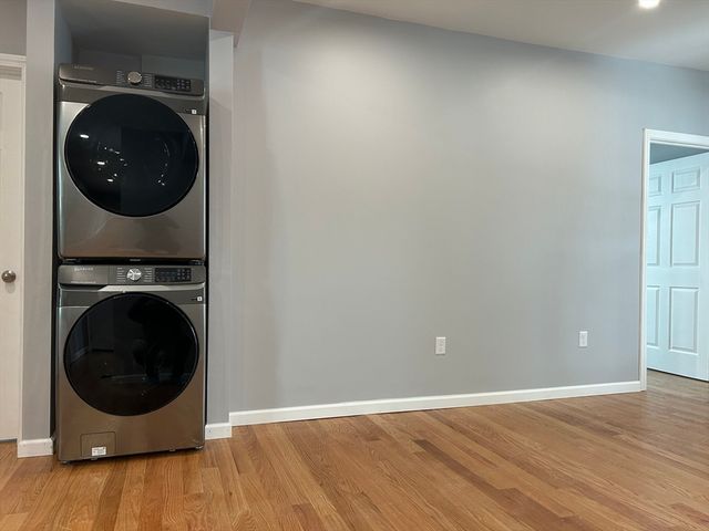 48 Hastings St 1, Lowell, MA 01851