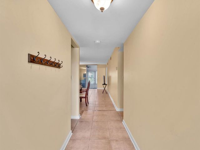 9301 Sunrise Lakes Boulevard, Sunrise, FL 33322